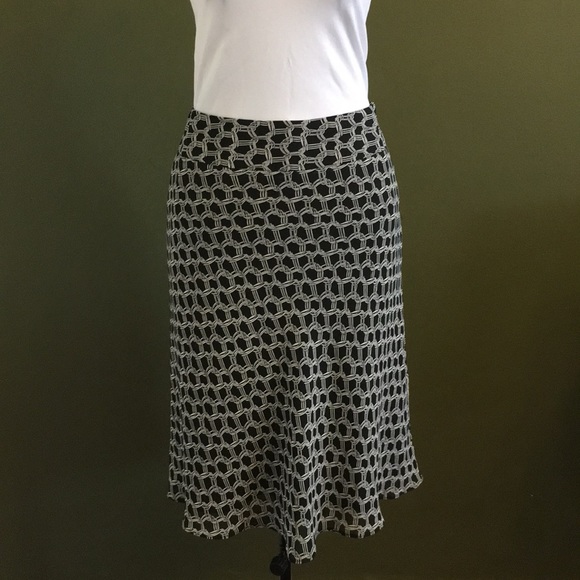Ann Taylor skirt - Picture 2 of 3